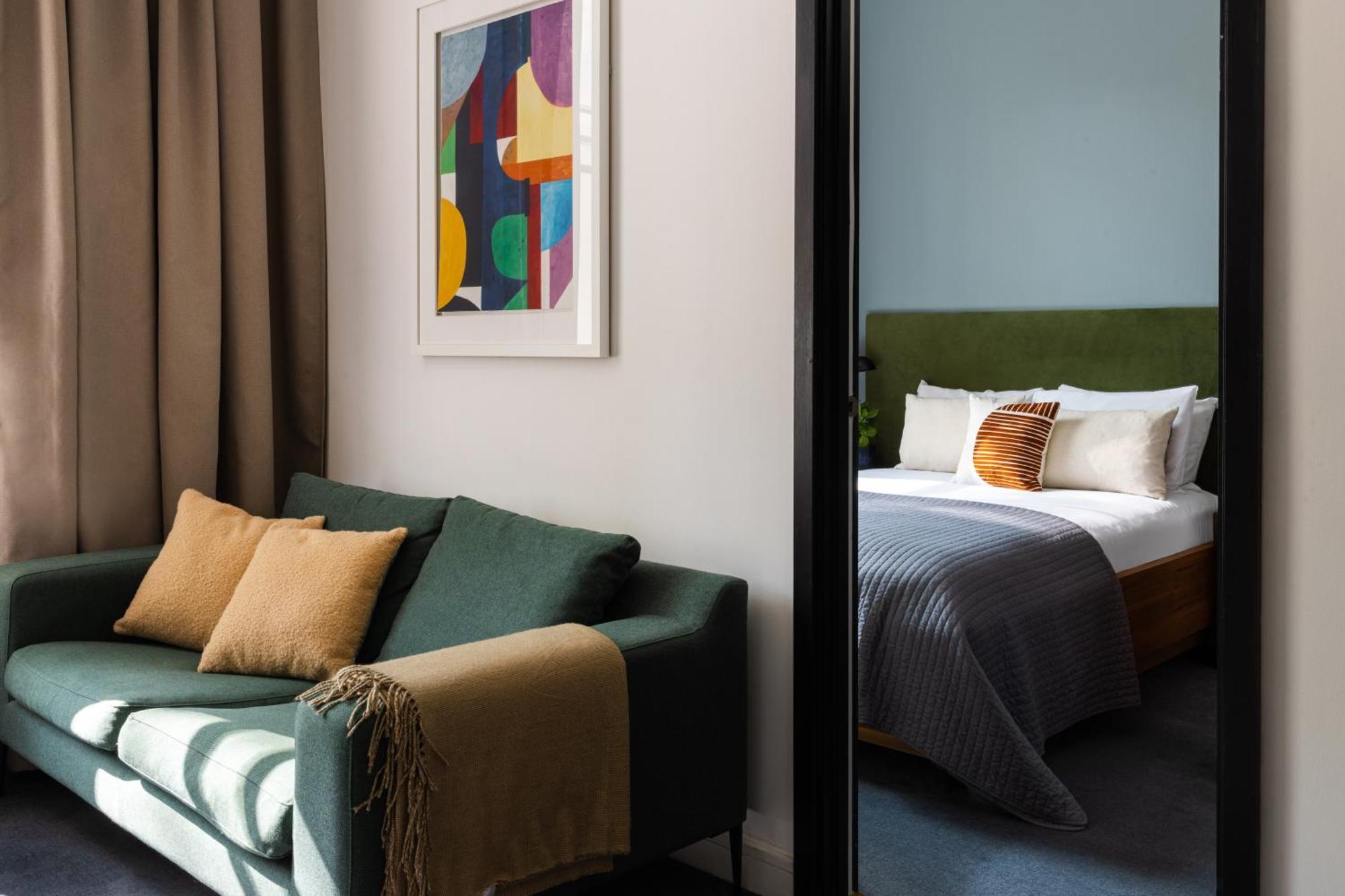 Apartahotel Native Hyde Park 4*
