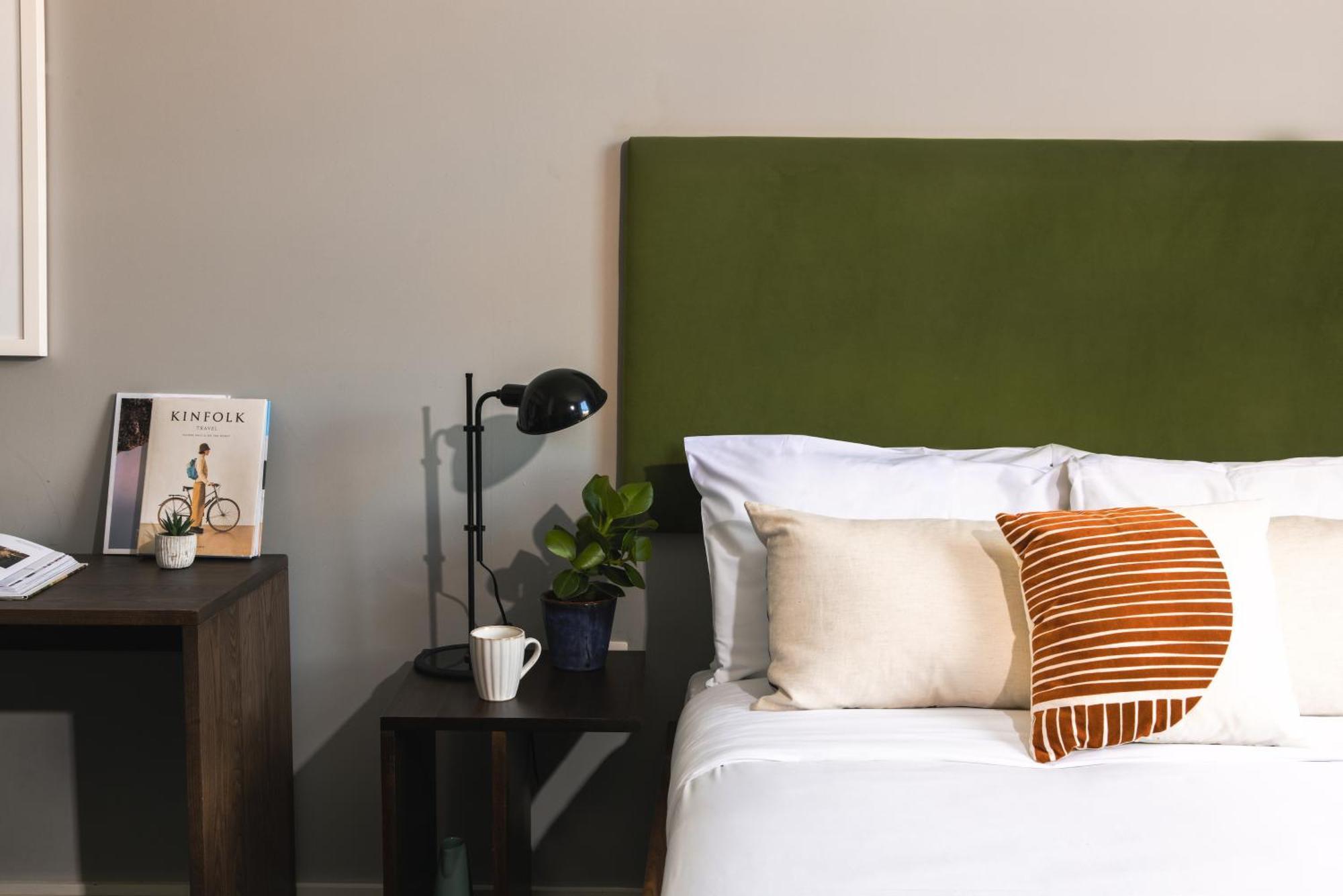 Native Hyde Park Apartahotel 4*